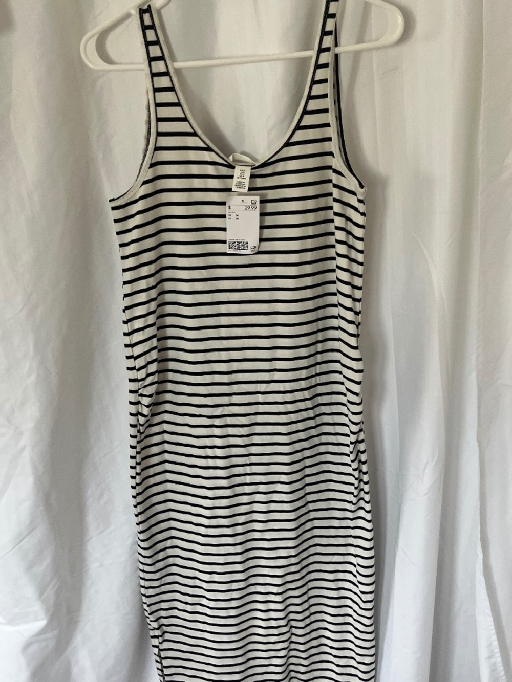 H&M Maternity sundress - Picture 2 of 4
